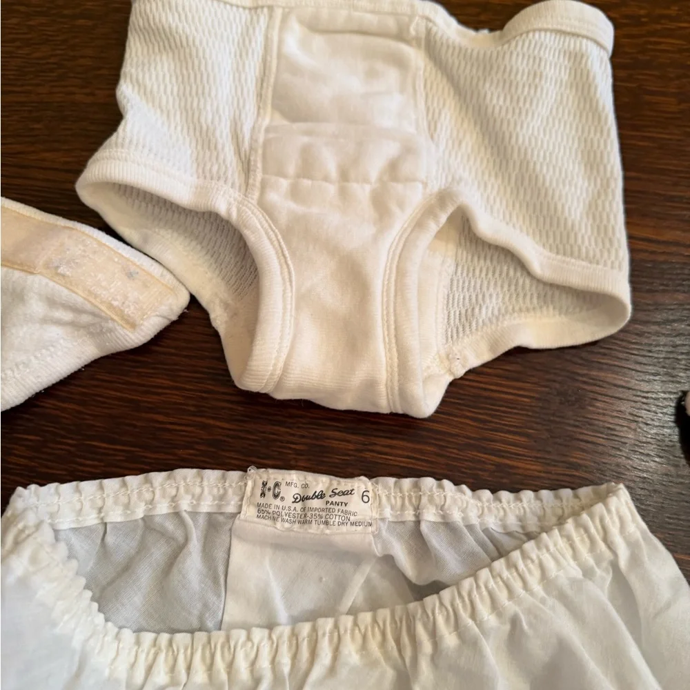 Lot of 100% cotton diapers w Velcro
